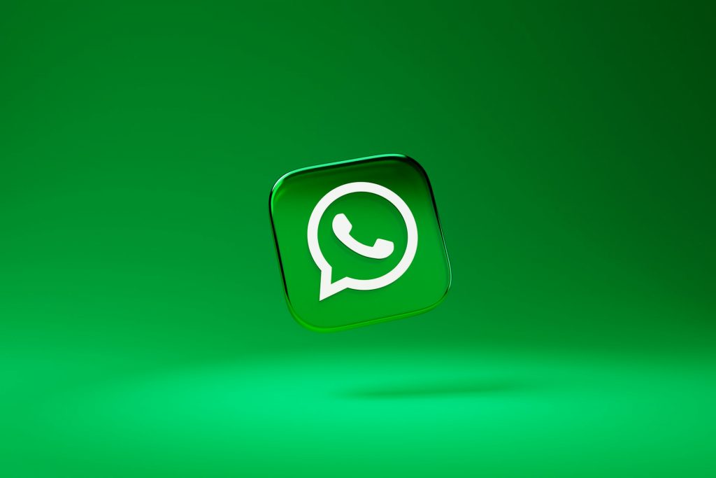 O uso corporativo do WhatsApp cresce e exige mais segurança: veja como proteger suas conversas