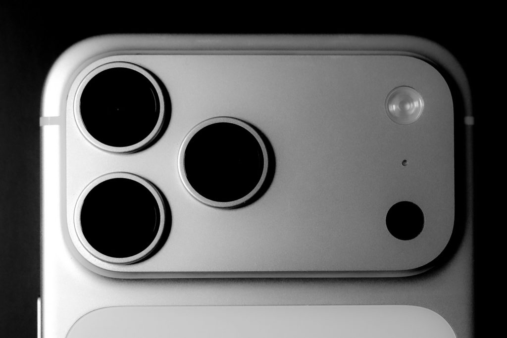 O novo “padrão” da Apple: a evolução do iPhone 17 e a barreira dos R$ 18.500